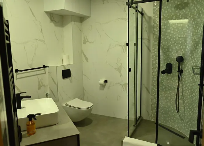 Paradiso ليسكوفاك